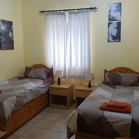 31 Memories Pembroke